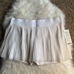 Lululemon Mesh Pleats Mid-rise Tennis Skirt Size 12 NWT